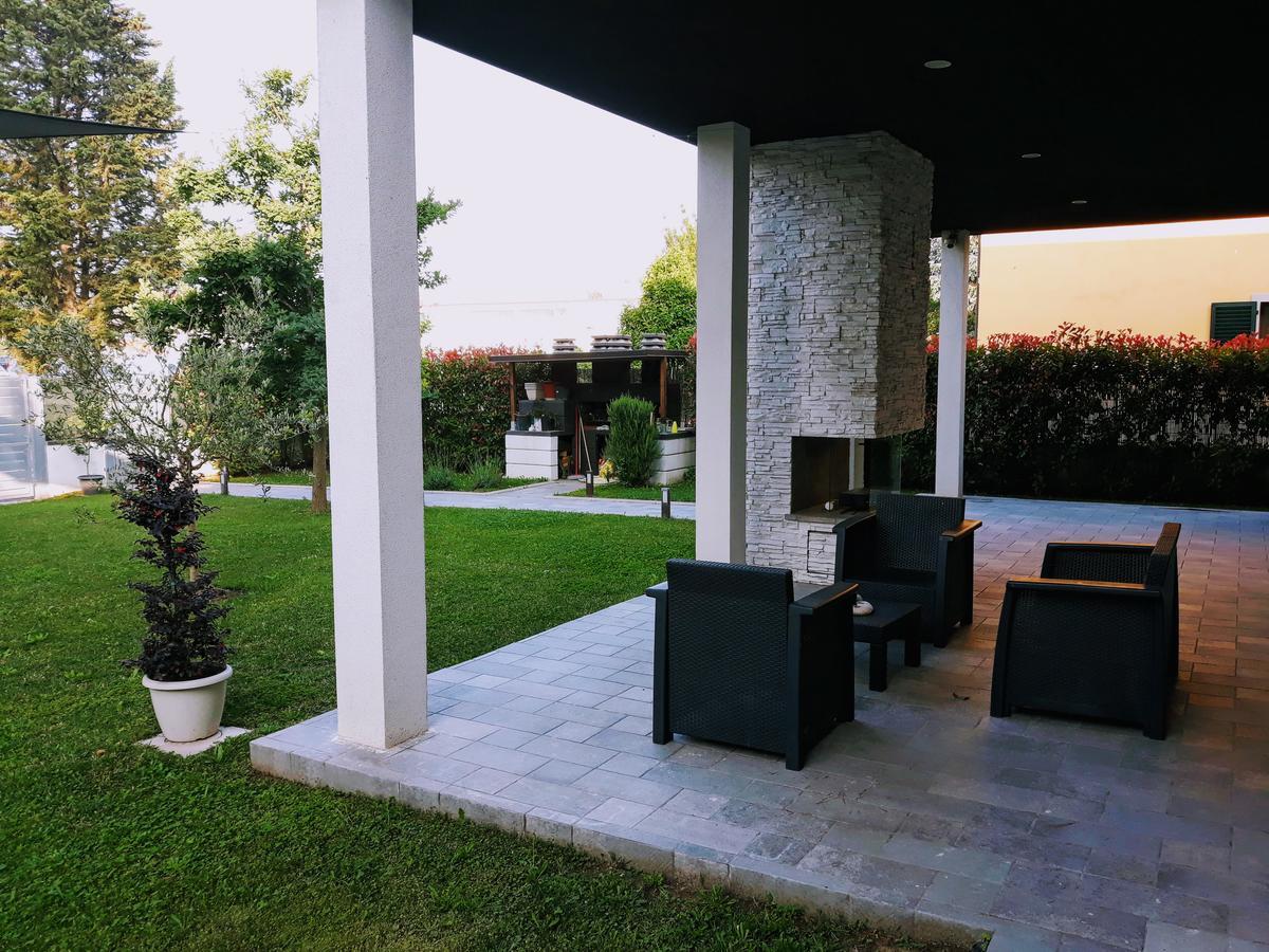 Anda E Rianda Bed & Breakfast Campi Bisenzio Exterior photo